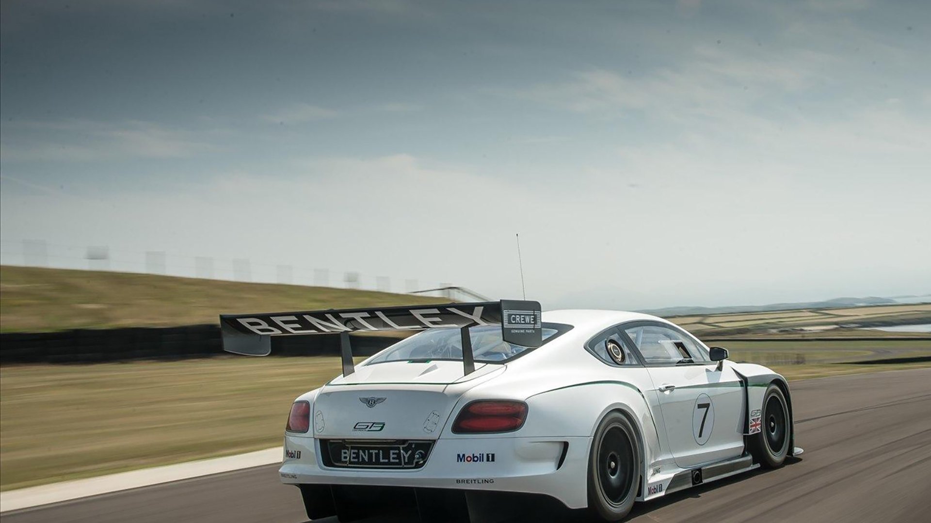 _运动员公益活动:回馈社会传递正能量_,运动员慈善