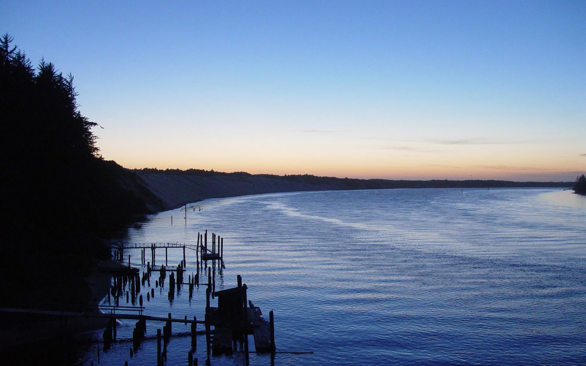 电竞产业与娱乐产业的联动：综艺节目与明星代言，有那些电竞娱乐的公司