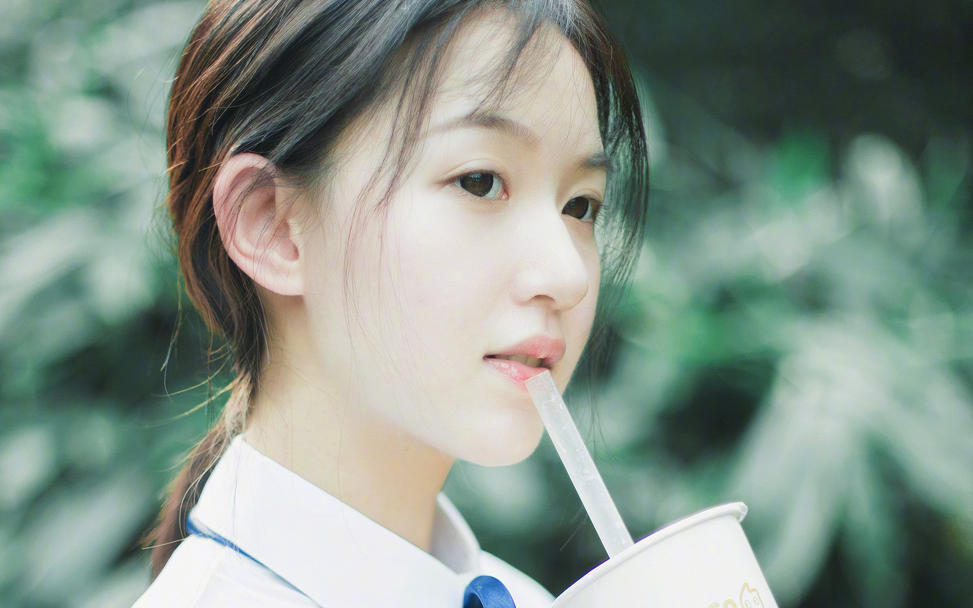 精彩比赛即将上演，球迷们翘首以待，比赛 精彩