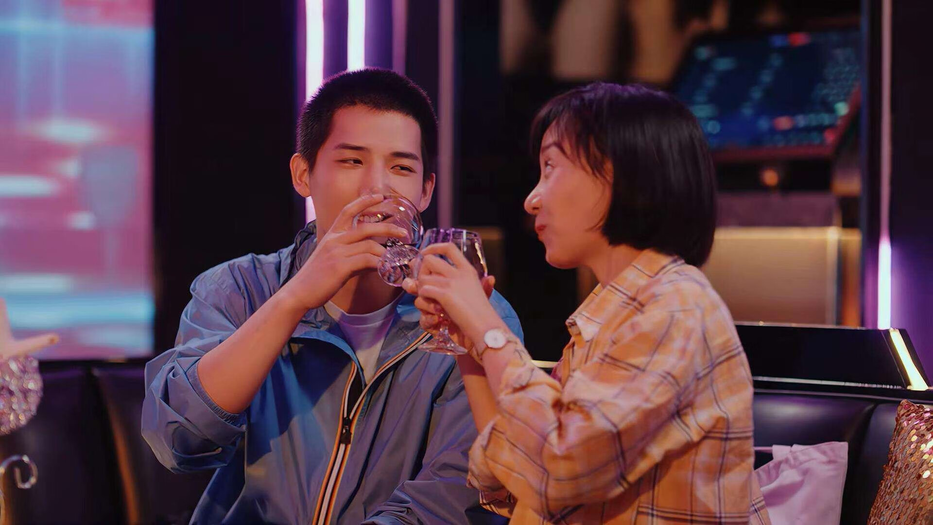 亚冠赛事现场观众人数创历史新高,亚冠参赛次数