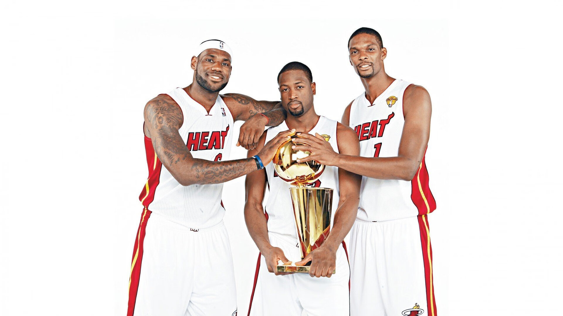 电竞内容多样化：从比赛到科普、娱乐全产业链布局，电竞相关产业有哪些